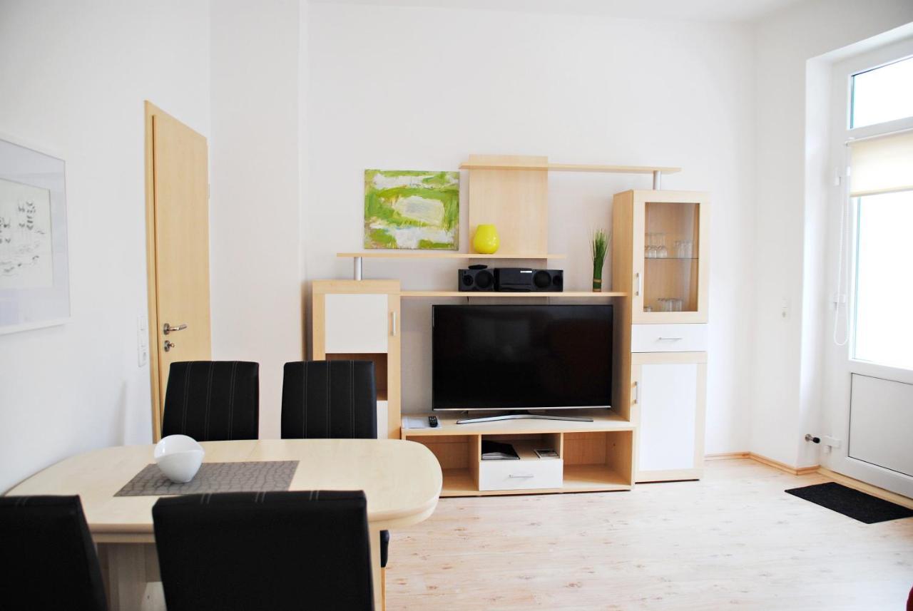 Appartementanlage-Ferienwohnungen Weisse Moewe Sassnitz Ngoại thất bức ảnh